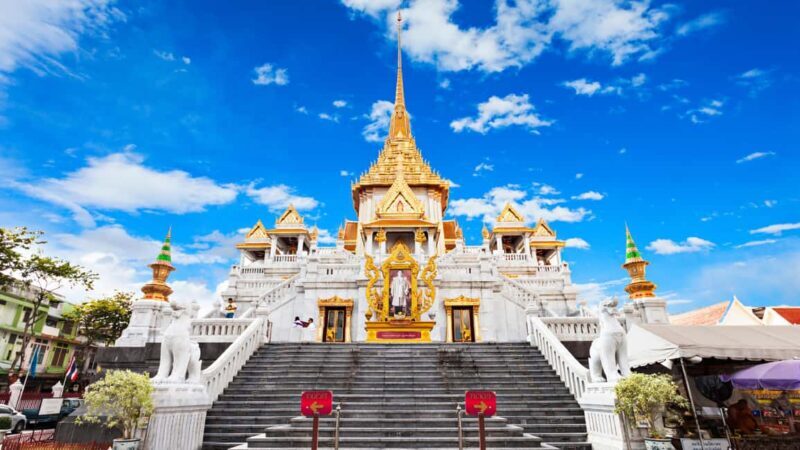 Bangkok: Half-Day Tuk Tuk Tour with Wat Yannawa & Chinatown - Key Points