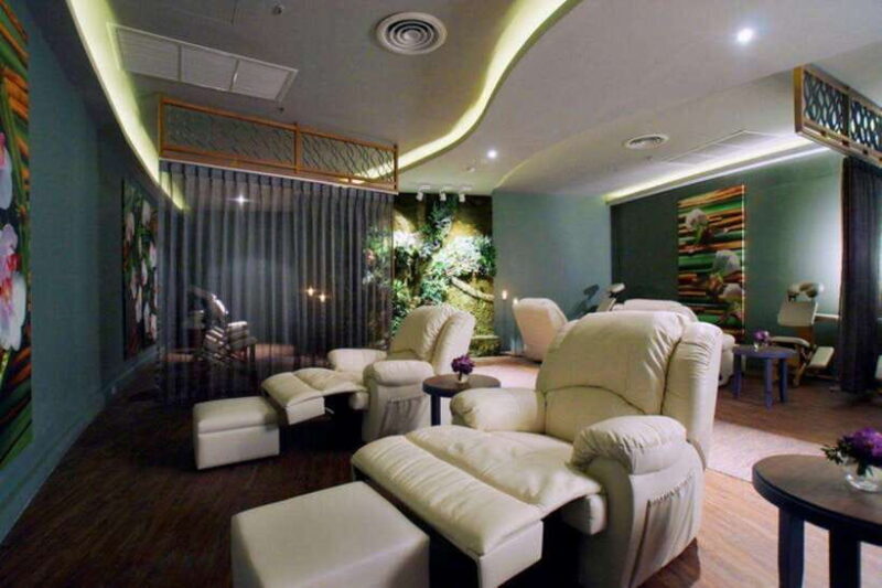 Bangkok: Let's Relax Spa Terminal 21 E-Voucher - Key Points