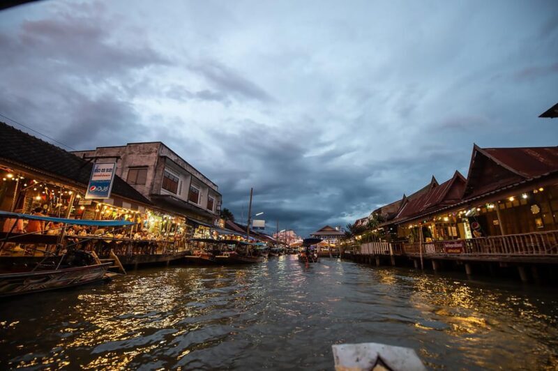 Bangkok: Maeklong Railway Market and Amphawa Floating Market - A Deep Dive into the Experience