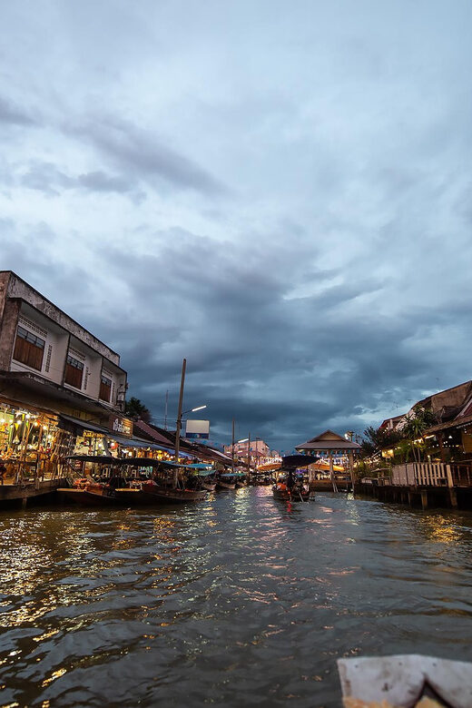 Bangkok: Maeklong Railway Market and Amphawa Floating Market - FAQ