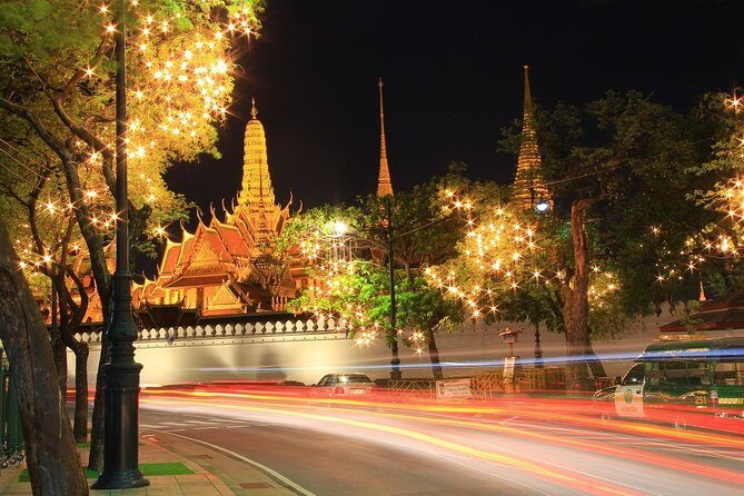 Bangkok Night Tour By TUK-TUK Visiting Wat Pho & Giant Swing (Private) - Who Should Book This Tour?