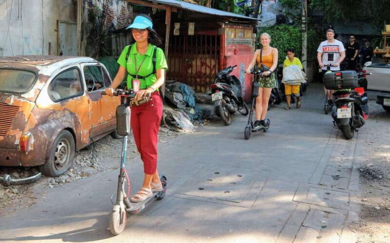 Bangkok: Riverside E-Scooter Adventure with StreetFood Snack - Key Points