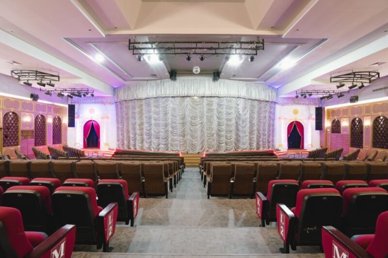 Bangkok: Skip-the-Line Golden Dome Cabaret Show Tickets - FAQs