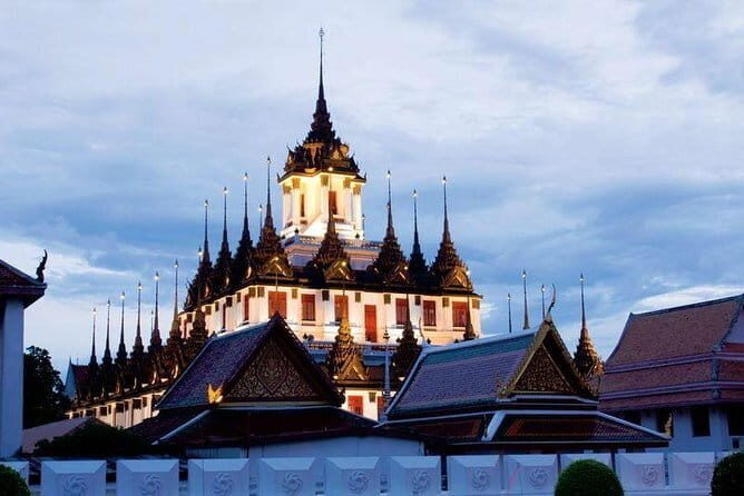 Bangkok : Sunset Food tour by Tuk Tuk boat with big Buddha view - Frequently Asked Questions