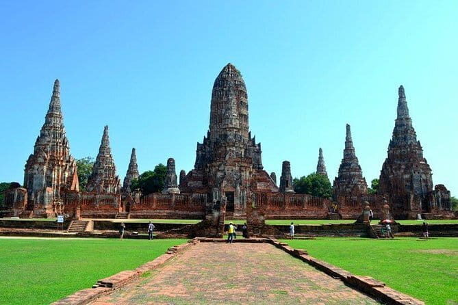 Bangkok to Ayutthaya Lopburi Monkey Temple, Largest Buddha Tour - FAQ