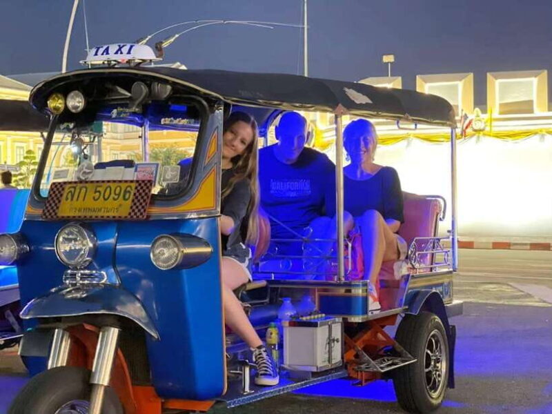 Bangkok Tuk-Tuk by Night with Chinatown Street Food Meal - Key Points