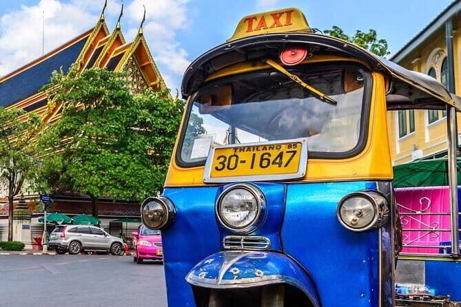 Bangkok TUK TUK Twilight Cultures Market and Food Taste - The Sum Up