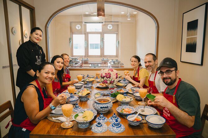 Bangkok Udomsuk Thai Cooking Class with local market tour - FAQ