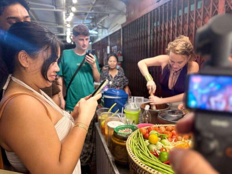 Bangkok Walking Tour : Mouthwatering Journey Food Tour - Key Points