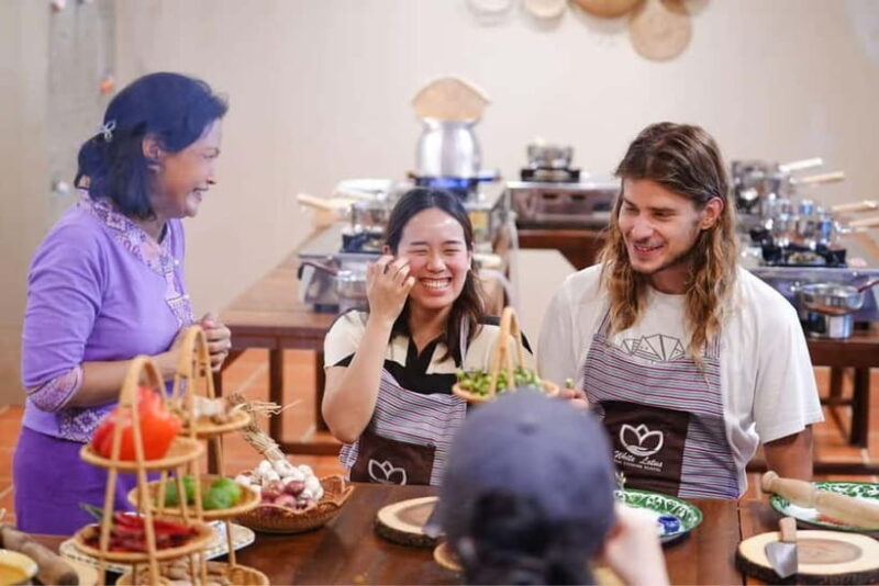 Bangkok: White Lotus Thai Cooking Class with Market Tour - An In-Depth Look at the Experience