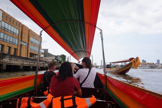 Bangkok Yai Local Canal Tour with Longtail Boat - Exploring Bangkoks Hidden Waterway Charms: The Bangkok Yai Local Canal Tour with Longtail Boat