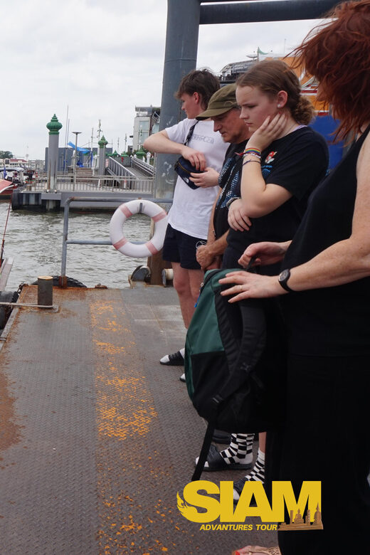 Bangkok Yai Local Canal Tour with Longtail Boat - Key Points