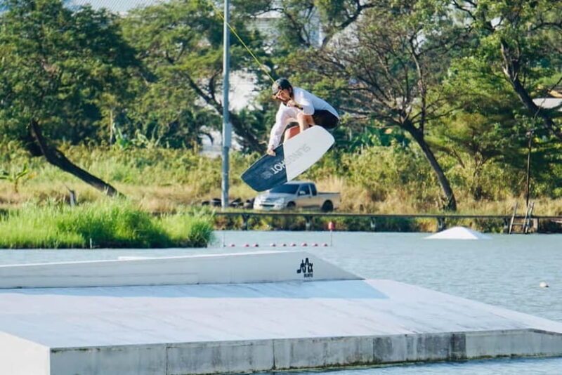 Bangkok: Zanook Wake Park Cable Skiing Adventure - Bangkok: Zanook Wake Park Cable Skiing Adventure