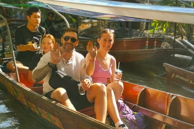 Bangkok's Best: City Highlights & Floating Market Private Tour - What Makes This Tour Stand Out?