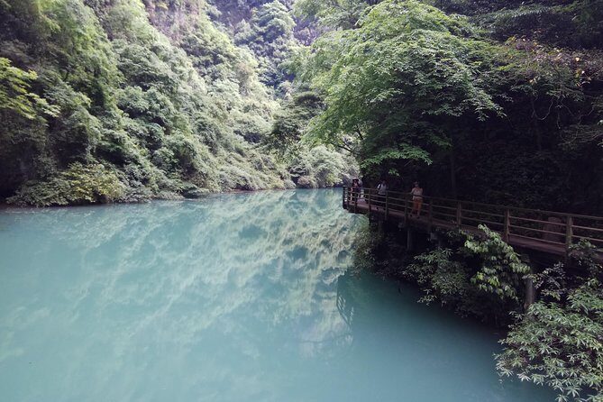 Baofeng Lake,Zhangjiajie Glass Bridge & Grand Canyon day tour - Who Will Appreciate This Tour?