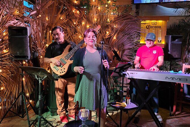 Bar hopping tour in Merida - Authenticity and Local Insights