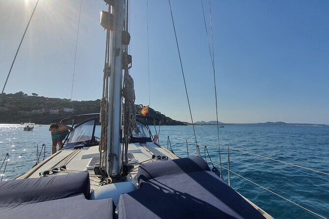 Barcelona 1-hour Boat Trip with Cava and Snacks - A Private 1-Hour Boat Trip in Barcelona: Cava, Snacks, and Stunning Coastal Views