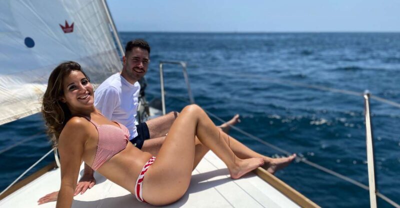 Barcelona 1 hour Scenic Sailboat Tour with Snacks and Drinks - What to Expect on the Barcelona Scenic Sailboat Tour