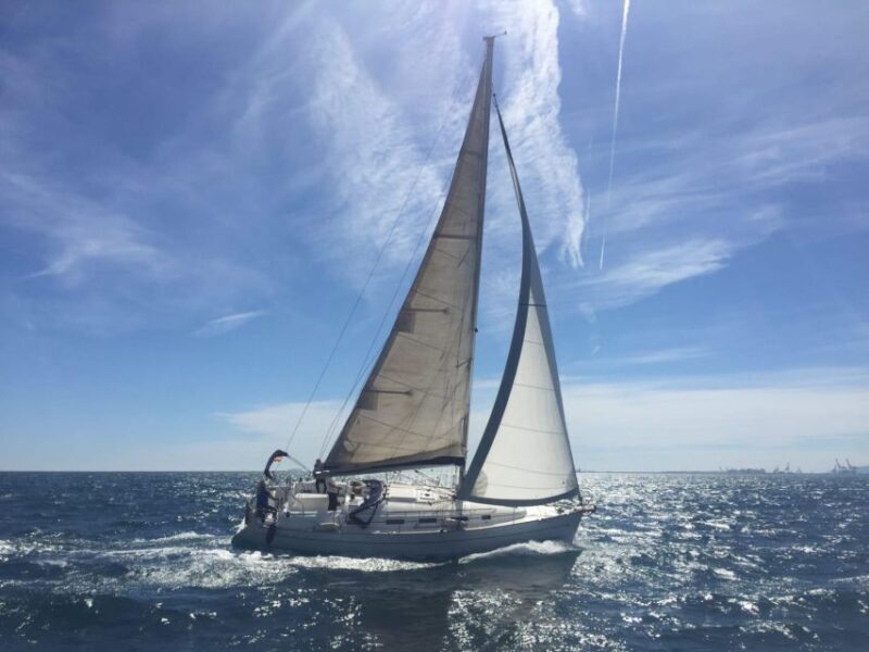 Barcelona: 2/3/4h Exclusive Private Sailing Boat Cruise - Key Points