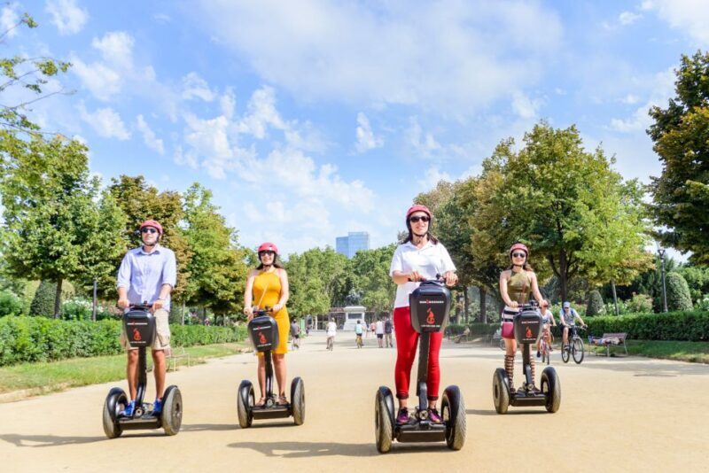 Barcelona: 2,5h Gaudí Segway Tour - Key Points