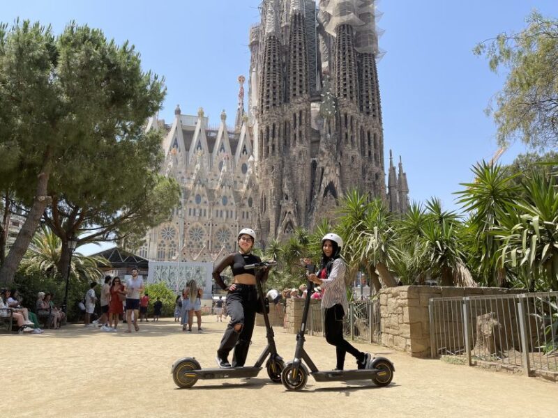 Barcelona: 3-Hour Sagrada Familia eScooter Tour - Discover Barcelona in 3 Hours on an eScooter Tour