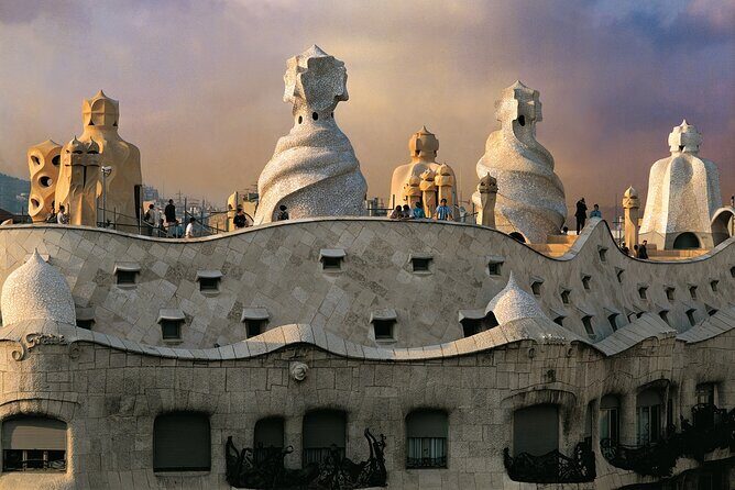 Barcelona 360 Tour: Flying, Sailing & Walking Guided Small Group - Who Is This Tour Best For?
