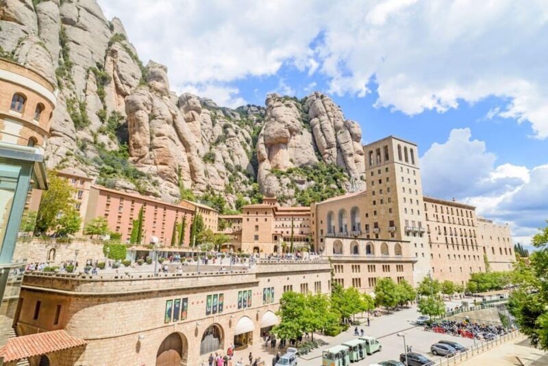 Barcelona and Montserrat Helicopter Flight - Who Will Love This Tour?