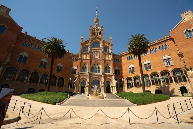 Barcelona Architecture Walking Tour With Casa Batlló Upgrade - Authentic Experiences & Authentic Stories
