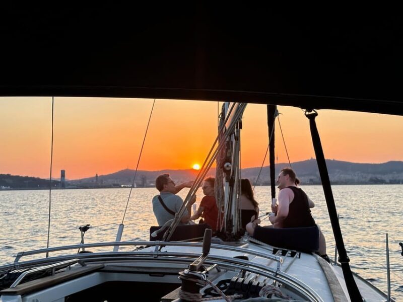 Barcelona: Boat Trip with Champagne - Why This Experience Offers Real Value