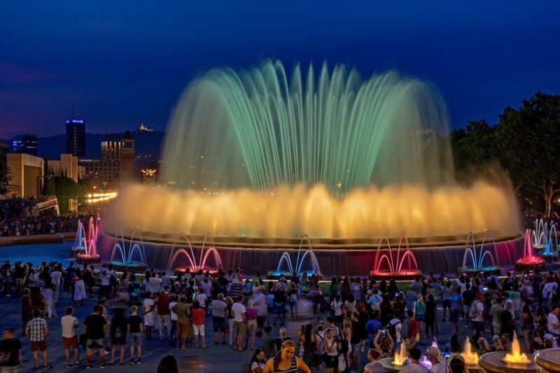 Barcelona Cable Car Sky Views, Magic Fountain & Castle Visit - Starting at La Rambla and Old Town