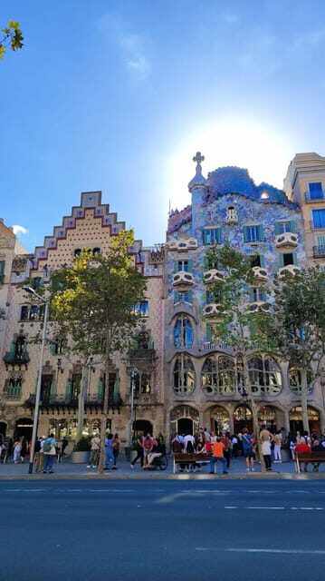 Barcelona: Catalan Modernism 1.0.1 - The Coffee Break That Adds Flavor