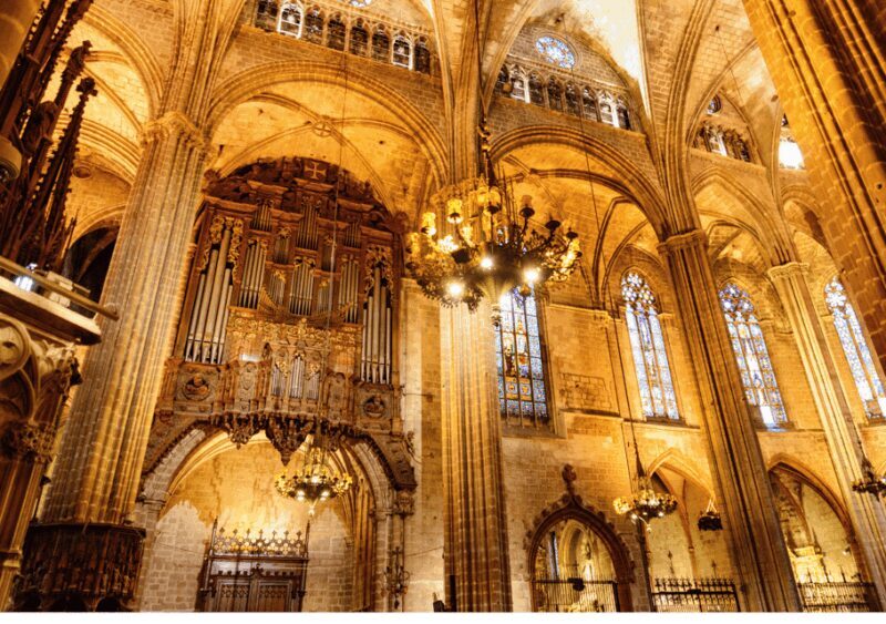 Barcelona Cathedral: Ticket, Guided Tour and VR Experience - Practical Tips for Your Visit
