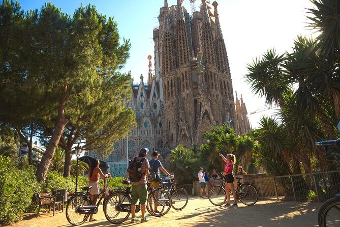 Barcelona City Highlights Bike Tour - A Detailed Look at the Barcelona City Highlights Bike Tour