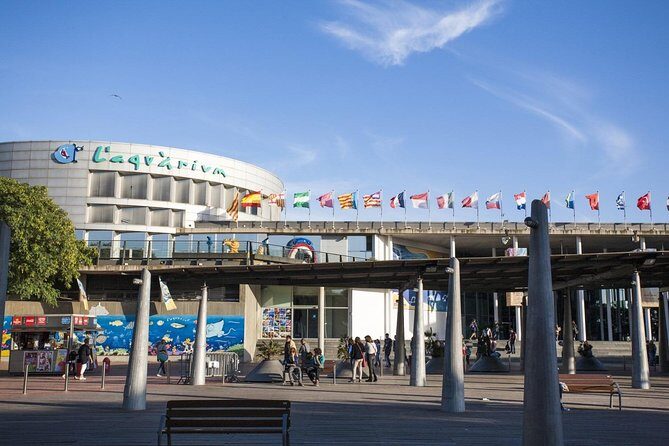 Barcelona City Tour Hop-On Hop-Off and Aquarium - Authenticity and Value