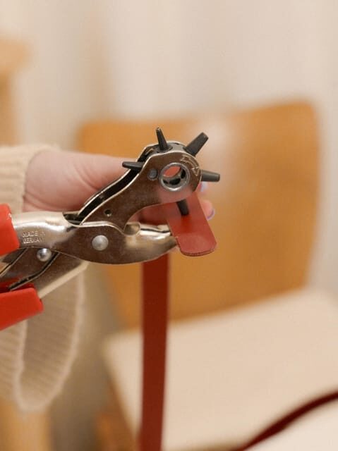 Barcelona: Craft your own leather bag, Hands-On workshop - Craft Your Own Leather Bag in Barcelona: A Practical and Creative Workshop