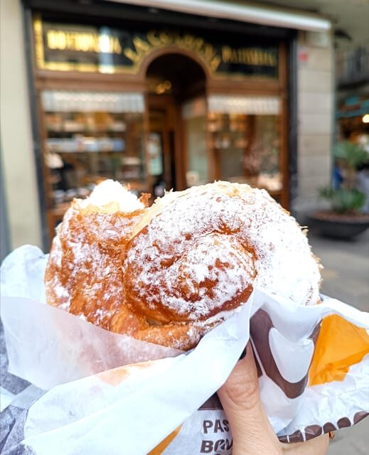 Barcelona: Delicious Chocolate walking tour - Price and Value