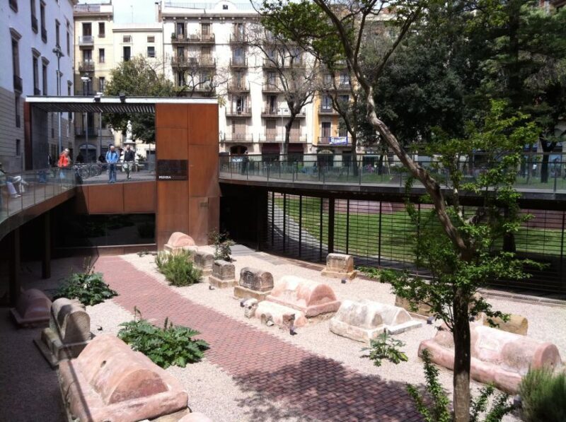 Barcelona El Call Jewish Quarter Private Walking Tour - A Deep Dive into Barcelona’s Jewish Heritage