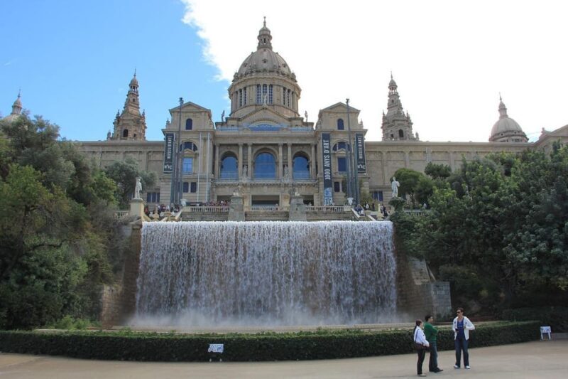 Barcelona: electric bicycle tour to the National Palace in Montjuic - Exploring Barcelona on Two Wheels: What to Expect