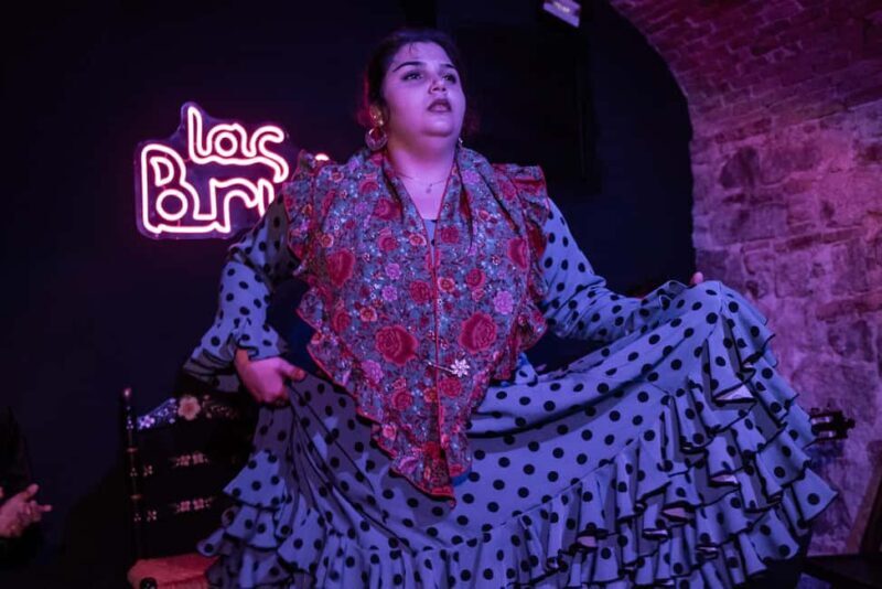 Barcelona: Espectáculo de FLAMENCO íntimo en Las Brujas Club - An In-Depth Look at the Flamenco Experience in Barcelona