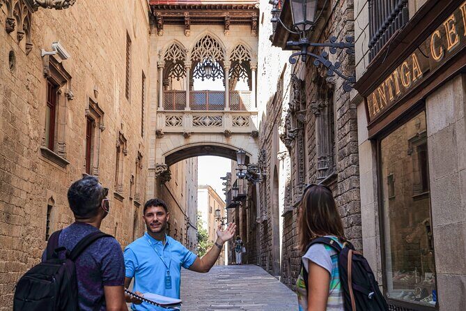 Barcelona Evening Tour, Flamenco Show & Tapas - Additional Practicalities