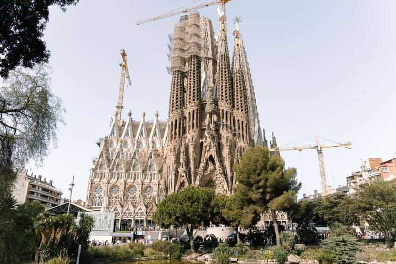 Barcelona: Exclusive Private Tour - A Deep Dive into the Experience