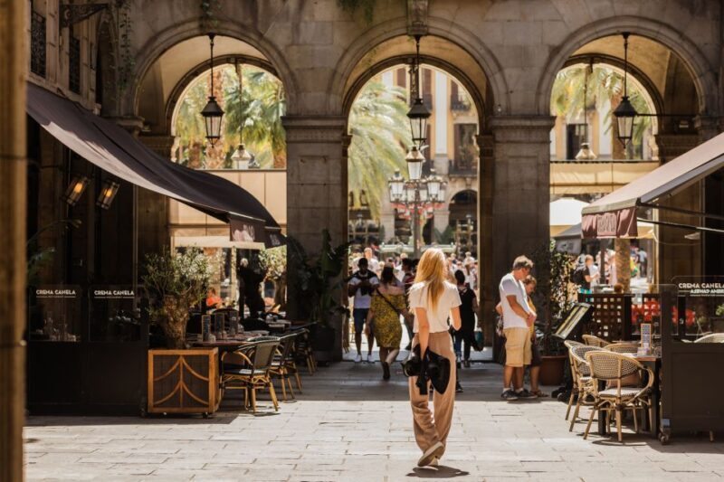 Barcelona: Explore the Gothic Quarter with a Local - FAQ