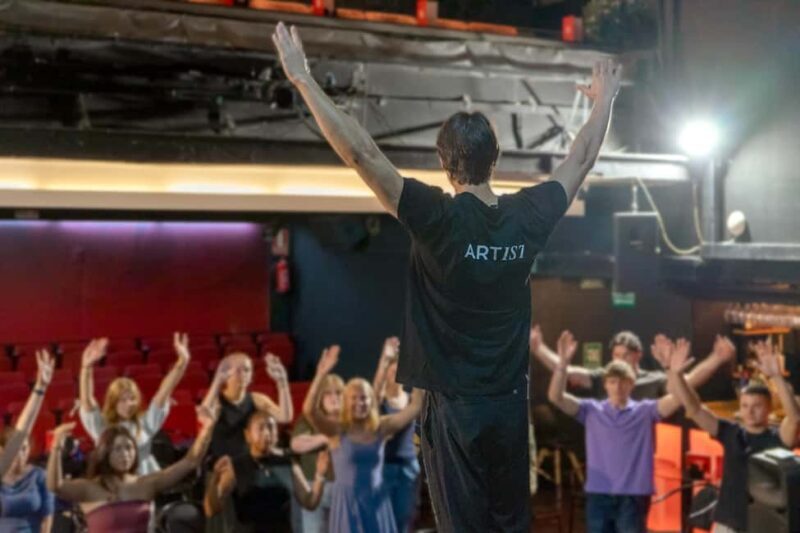 Barcelona: Flamenco Dance Class for Beginners at the Flamenco Theater - Who Will Love This Experience?