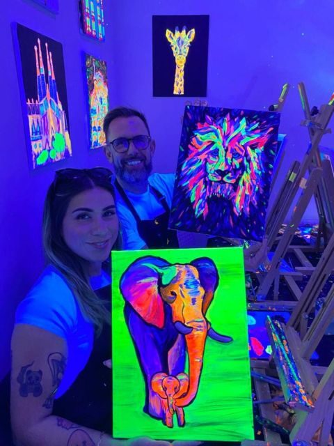 Barcelona: Fluorescent Paint and Wine Workshop - An Honest Look at the Fluorescent Paint and Wine Workshop