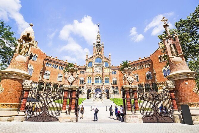 Barcelona Full Day: Sagrada Familia and the 3 Gaudí Houses - Practical Considerations: What You Need to Know