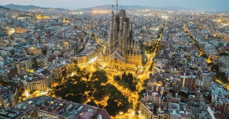 Barcelona: Gaudí Sightseeing Guided Segway Tour - Deep Dive: The Itinerary and Highlights