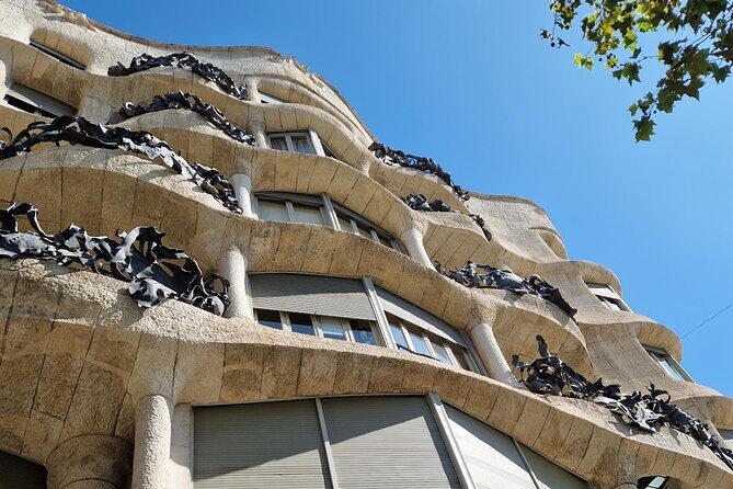 Barcelona: Gaudí, Tapa, Drink & Hidden Architectural Gems - FAQ