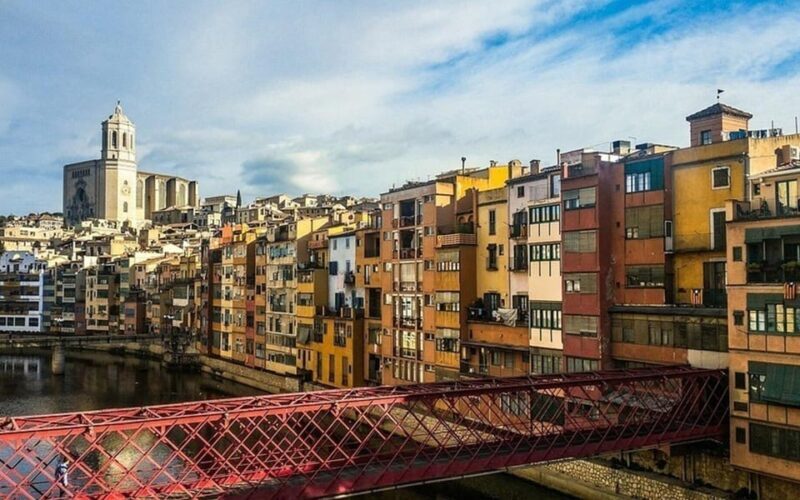 Barcelona: Girona Private Day Trip with Local Guide - A Closer Look at the Tour Itinerary