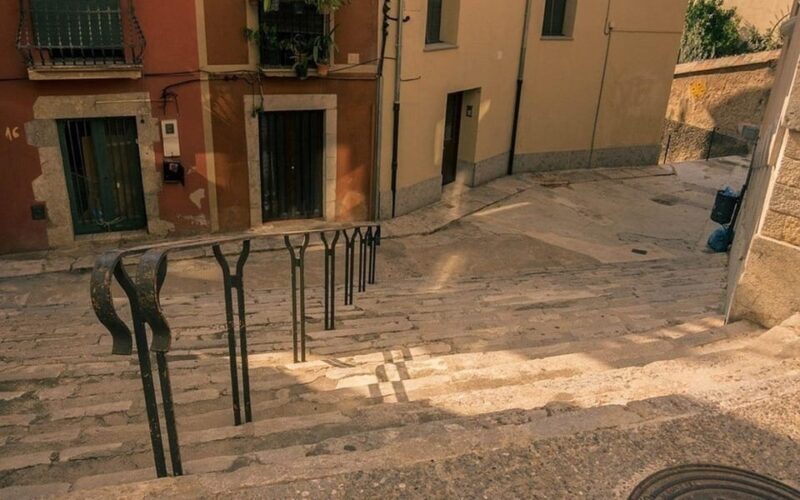 Barcelona: Girona Private Day Trip with Local Guide - FAQ