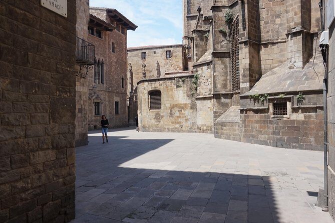 Barcelona: Gothic Paths, Tapas & Sagrada Familia Private Tour - FAQ